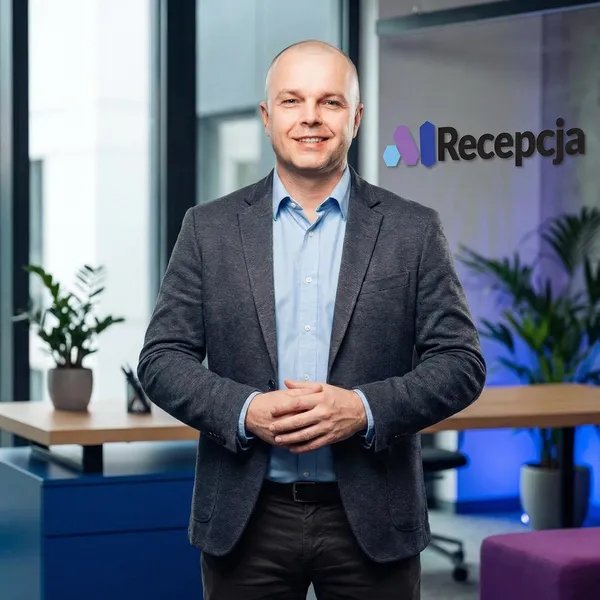 Maciek Banaszkiewicz — Założyciel AI Recepcja
